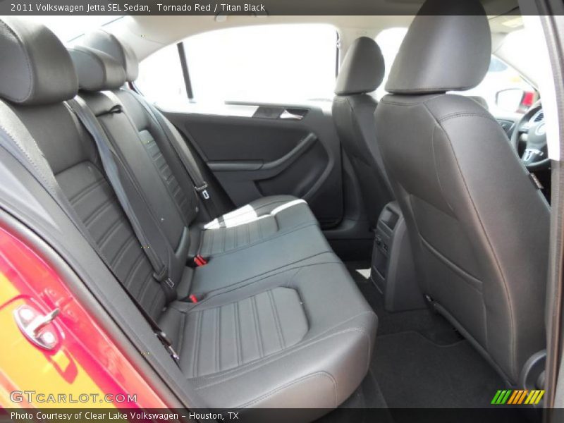 Tornado Red / Titan Black 2011 Volkswagen Jetta SEL Sedan