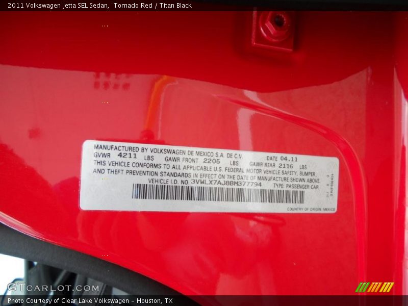 Tornado Red / Titan Black 2011 Volkswagen Jetta SEL Sedan