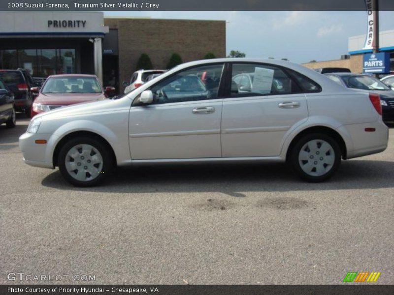 Titanium Silver Metallic / Grey 2008 Suzuki Forenza