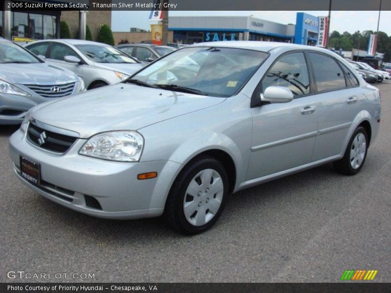 Titanuim Silver Metallic / Grey 2006 Suzuki Forenza Sedan