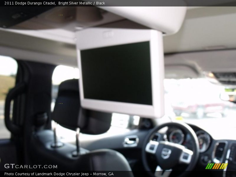 Bright Silver Metallic / Black 2011 Dodge Durango Citadel