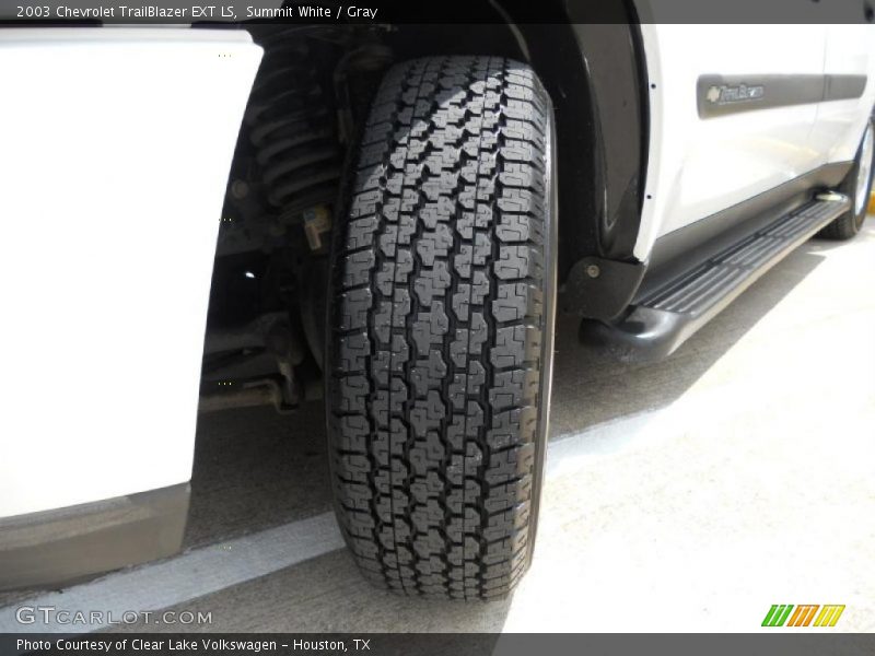 Summit White / Gray 2003 Chevrolet TrailBlazer EXT LS