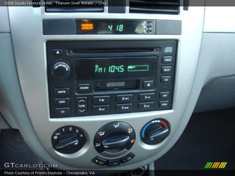 Titanuim Silver Metallic / Grey 2006 Suzuki Forenza Sedan