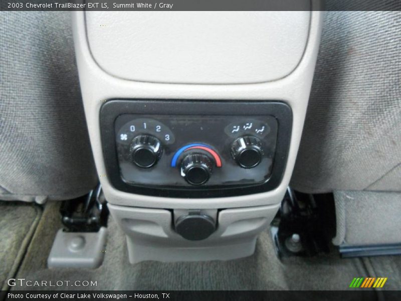 Summit White / Gray 2003 Chevrolet TrailBlazer EXT LS