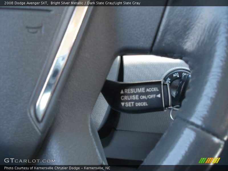 Bright Silver Metallic / Dark Slate Gray/Light Slate Gray 2008 Dodge Avenger SXT