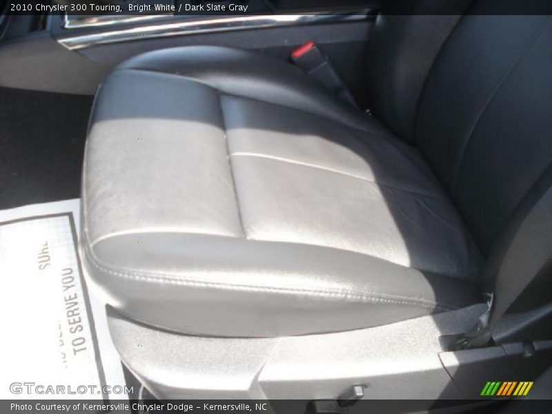 Bright White / Dark Slate Gray 2010 Chrysler 300 Touring