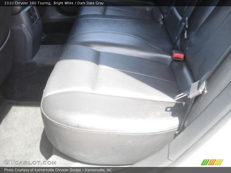 Bright White / Dark Slate Gray 2010 Chrysler 300 Touring