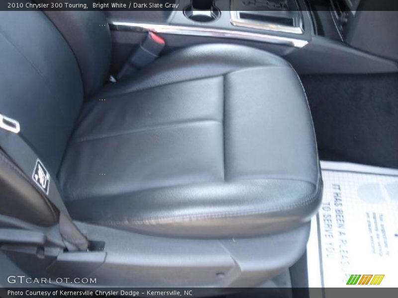 Bright White / Dark Slate Gray 2010 Chrysler 300 Touring