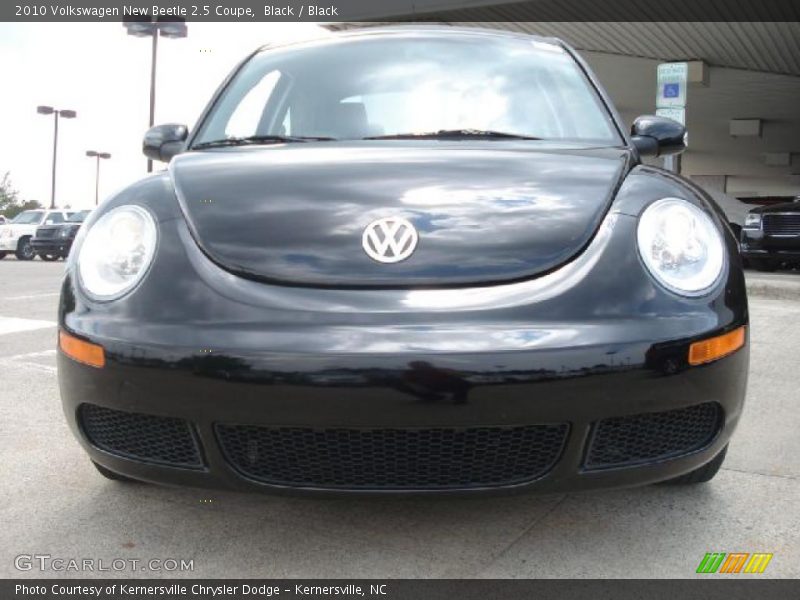 Black / Black 2010 Volkswagen New Beetle 2.5 Coupe