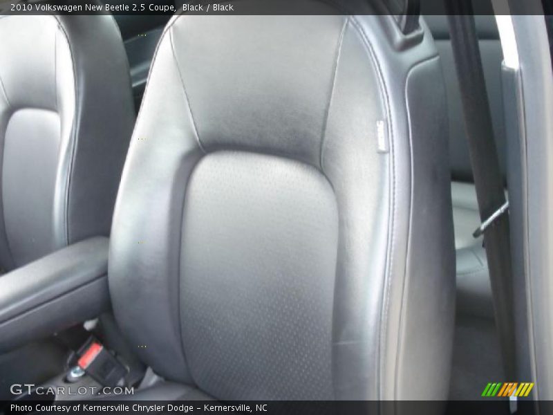 Black / Black 2010 Volkswagen New Beetle 2.5 Coupe
