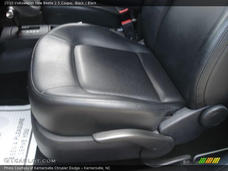 Black / Black 2010 Volkswagen New Beetle 2.5 Coupe