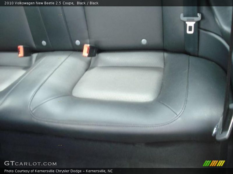 Black / Black 2010 Volkswagen New Beetle 2.5 Coupe