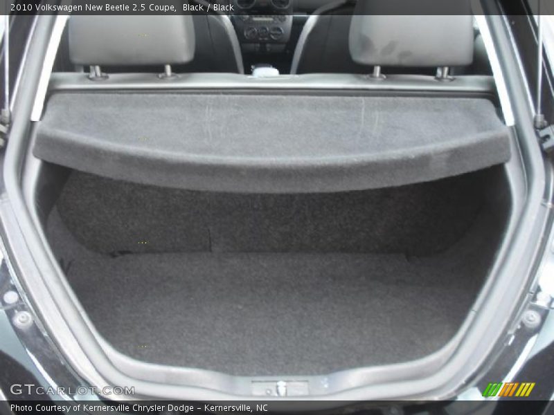 Black / Black 2010 Volkswagen New Beetle 2.5 Coupe