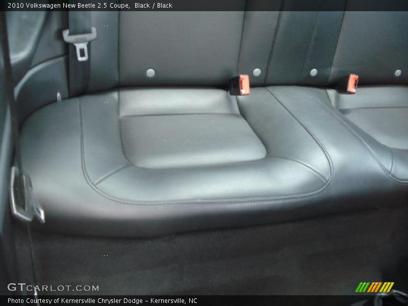 Black / Black 2010 Volkswagen New Beetle 2.5 Coupe