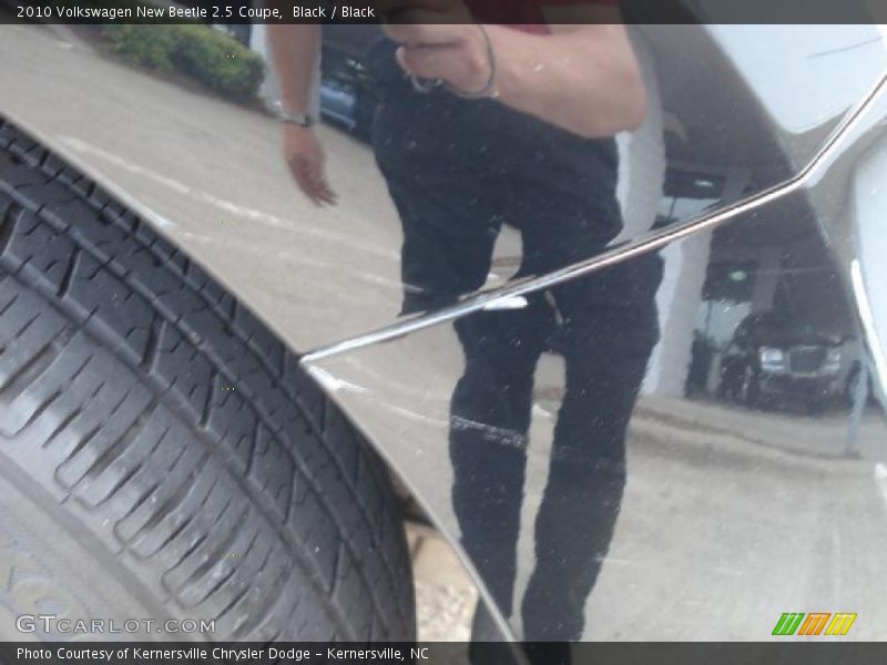 Black / Black 2010 Volkswagen New Beetle 2.5 Coupe