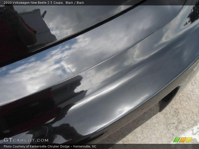 Black / Black 2010 Volkswagen New Beetle 2.5 Coupe