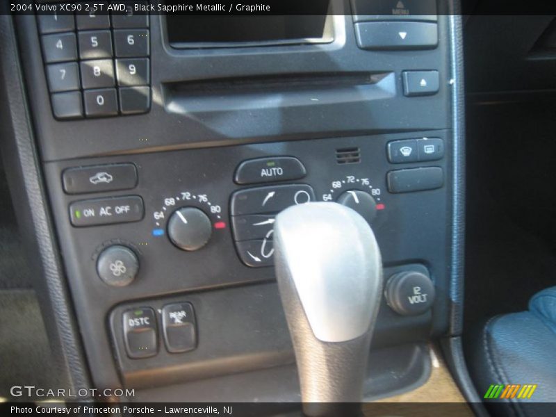 Black Sapphire Metallic / Graphite 2004 Volvo XC90 2.5T AWD