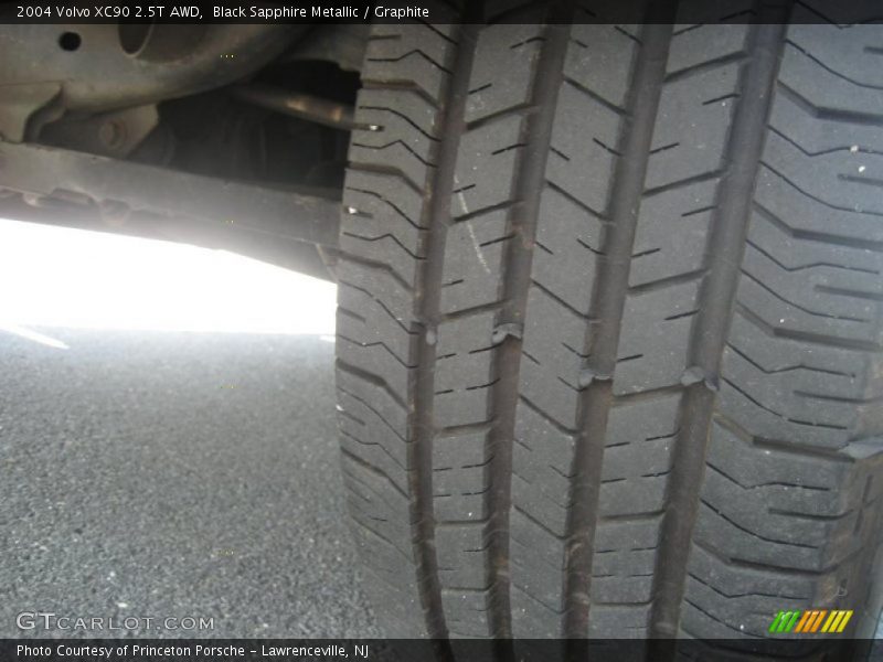 Black Sapphire Metallic / Graphite 2004 Volvo XC90 2.5T AWD
