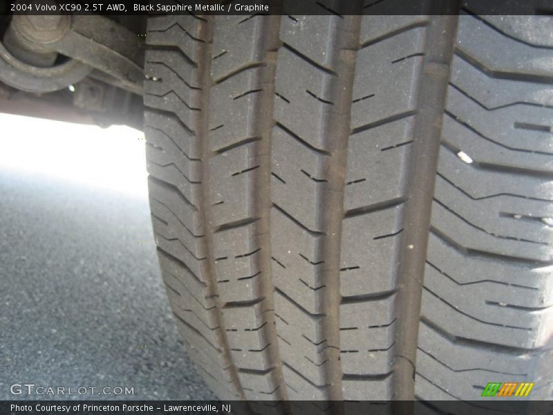 Black Sapphire Metallic / Graphite 2004 Volvo XC90 2.5T AWD