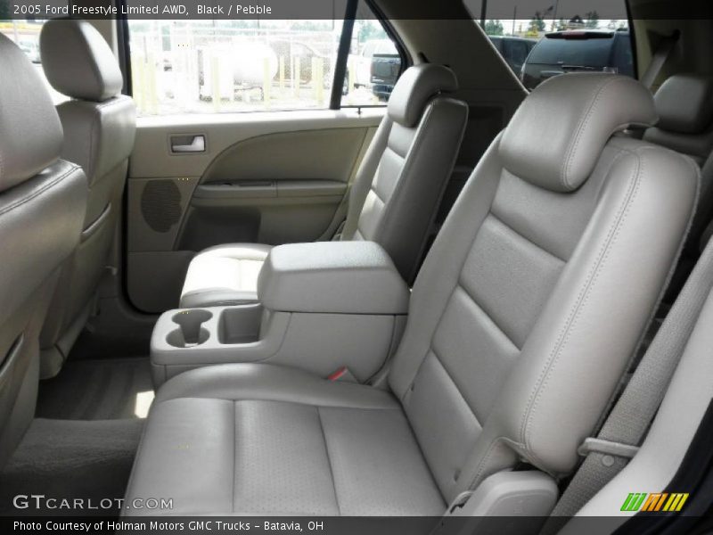 Black / Pebble 2005 Ford Freestyle Limited AWD