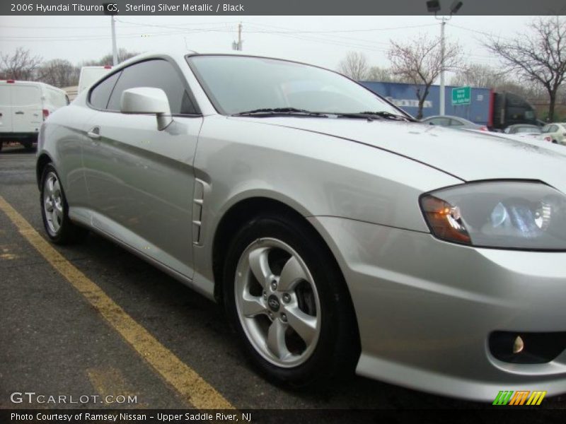 Sterling Silver Metallic / Black 2006 Hyundai Tiburon GS