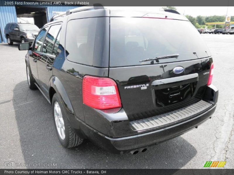 Black / Pebble 2005 Ford Freestyle Limited AWD