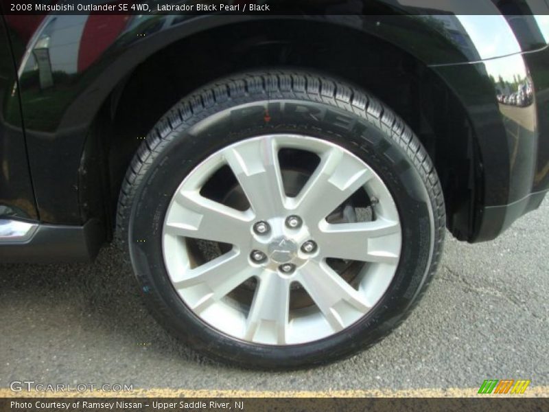  2008 Outlander SE 4WD Wheel