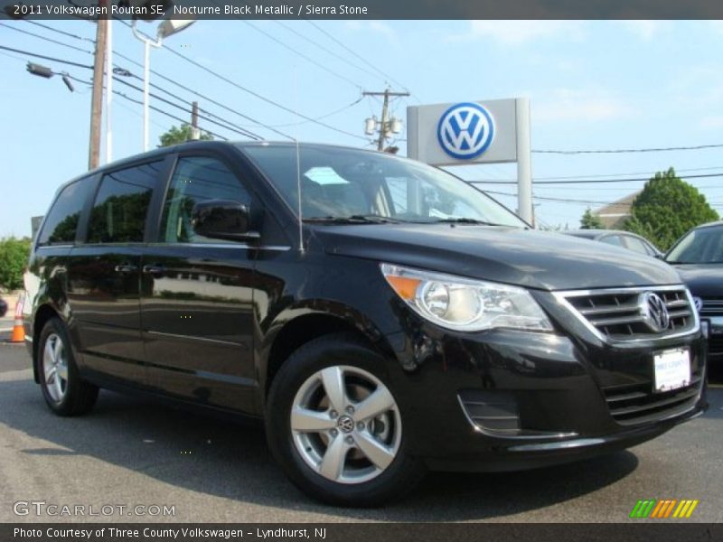 Nocturne Black Metallic / Sierra Stone 2011 Volkswagen Routan SE