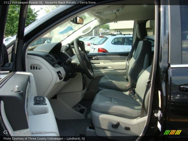 Nocturne Black Metallic / Sierra Stone 2011 Volkswagen Routan SE