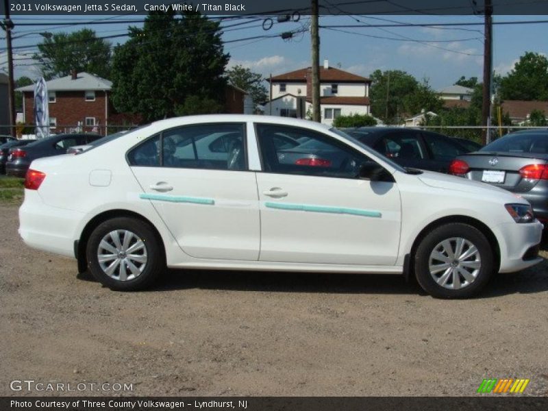 Candy White / Titan Black 2011 Volkswagen Jetta S Sedan