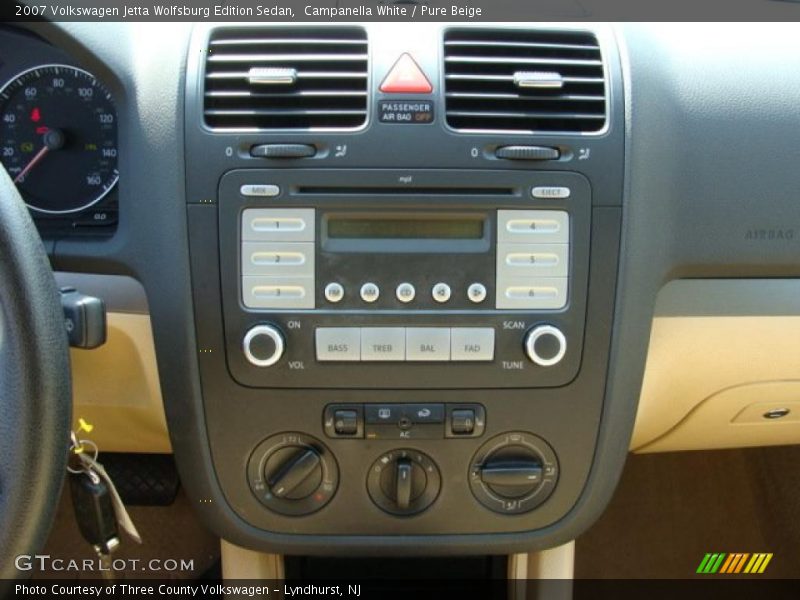 Campanella White / Pure Beige 2007 Volkswagen Jetta Wolfsburg Edition Sedan