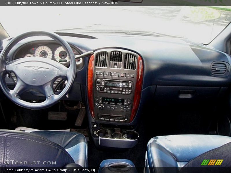 Dashboard of 2002 Town & Country LXi