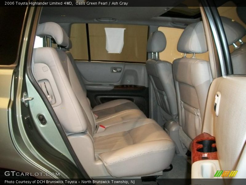 Oasis Green Pearl / Ash Gray 2006 Toyota Highlander Limited 4WD