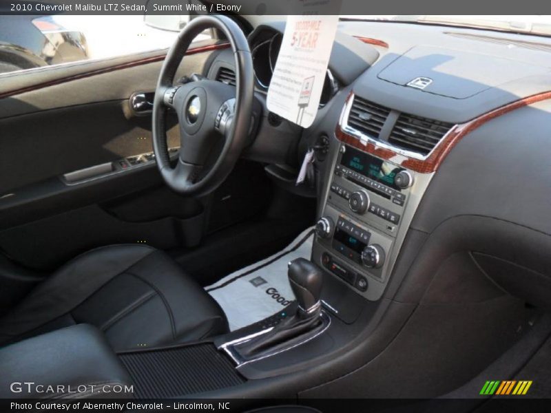 Summit White / Ebony 2010 Chevrolet Malibu LTZ Sedan
