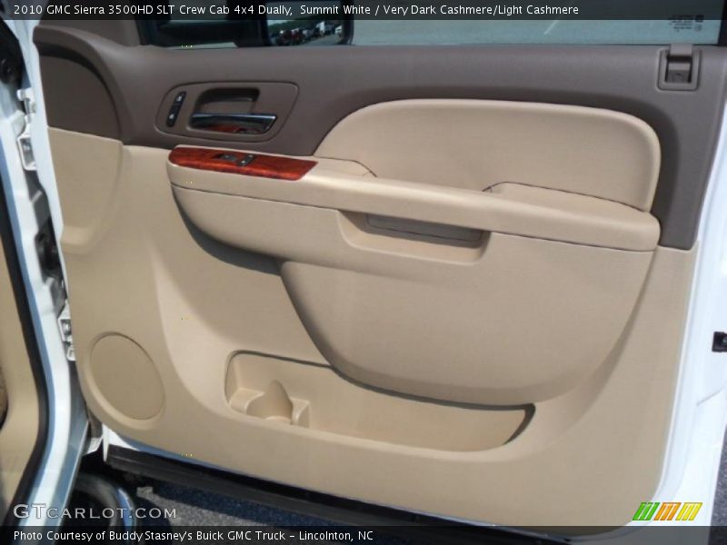Door Panel of 2010 Sierra 3500HD SLT Crew Cab 4x4 Dually