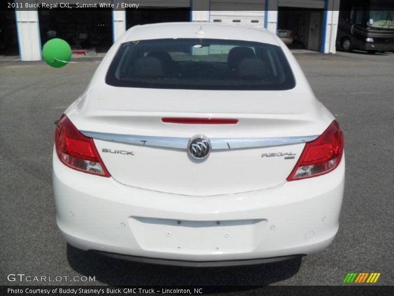 Summit White / Ebony 2011 Buick Regal CXL