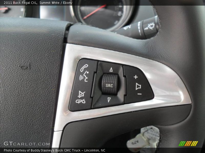 Summit White / Ebony 2011 Buick Regal CXL