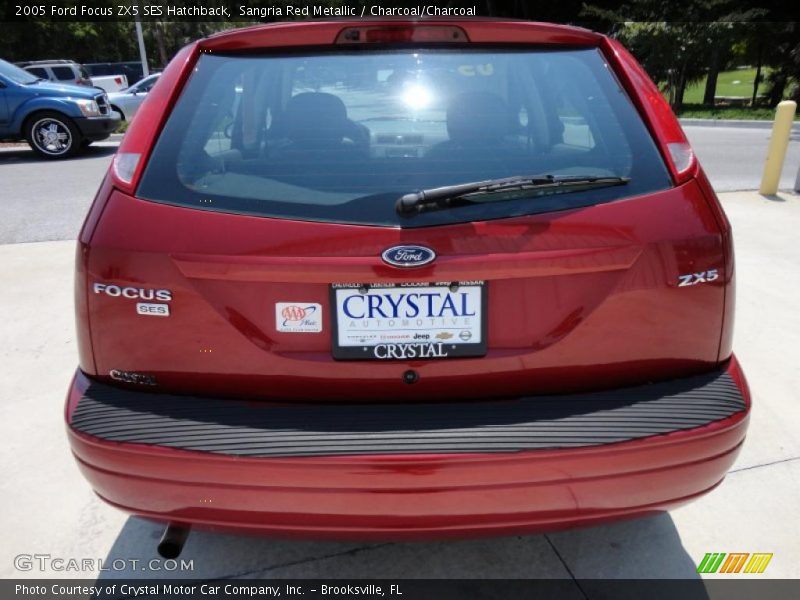 Sangria Red Metallic / Charcoal/Charcoal 2005 Ford Focus ZX5 SES Hatchback