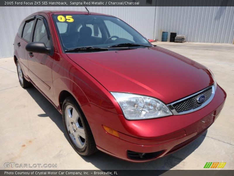 Sangria Red Metallic / Charcoal/Charcoal 2005 Ford Focus ZX5 SES Hatchback