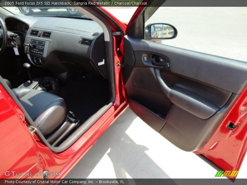 Sangria Red Metallic / Charcoal/Charcoal 2005 Ford Focus ZX5 SES Hatchback