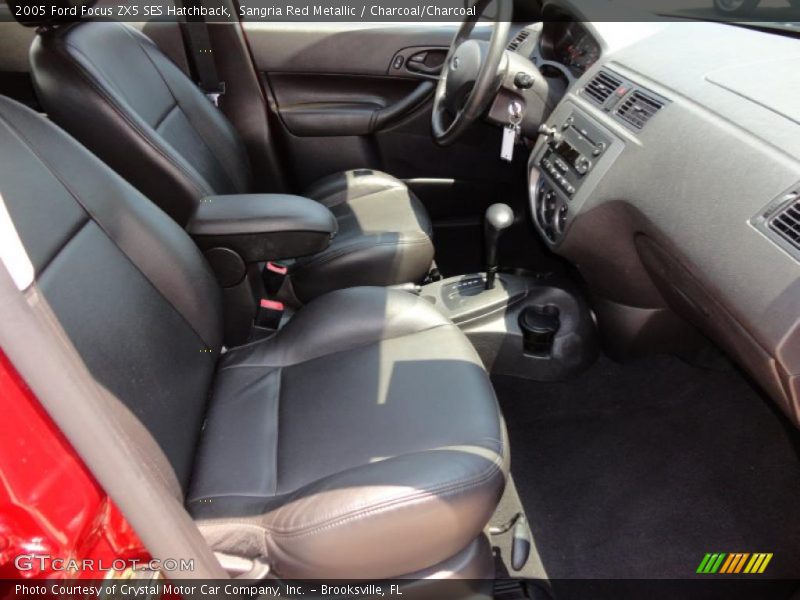  2005 Focus ZX5 SES Hatchback Charcoal/Charcoal Interior