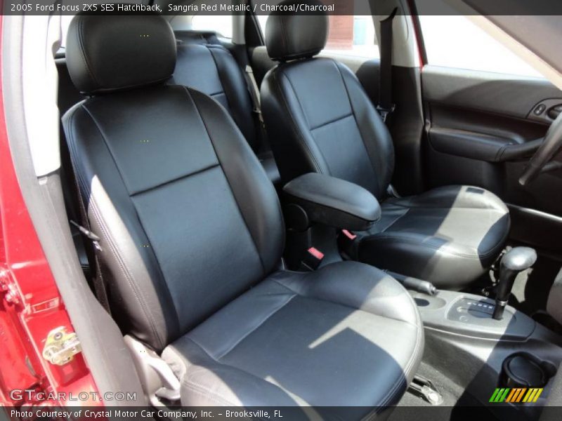  2005 Focus ZX5 SES Hatchback Charcoal/Charcoal Interior