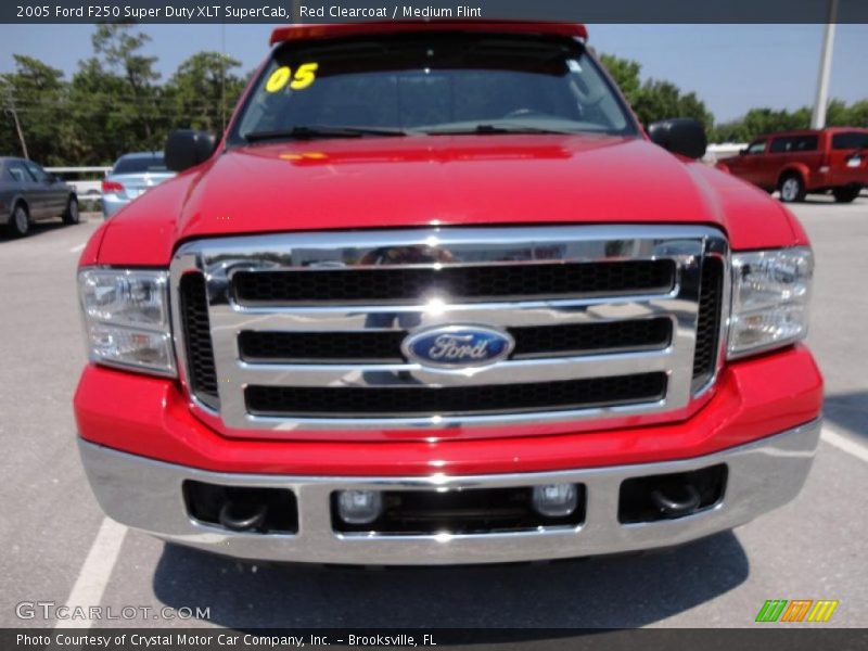 Red Clearcoat / Medium Flint 2005 Ford F250 Super Duty XLT SuperCab