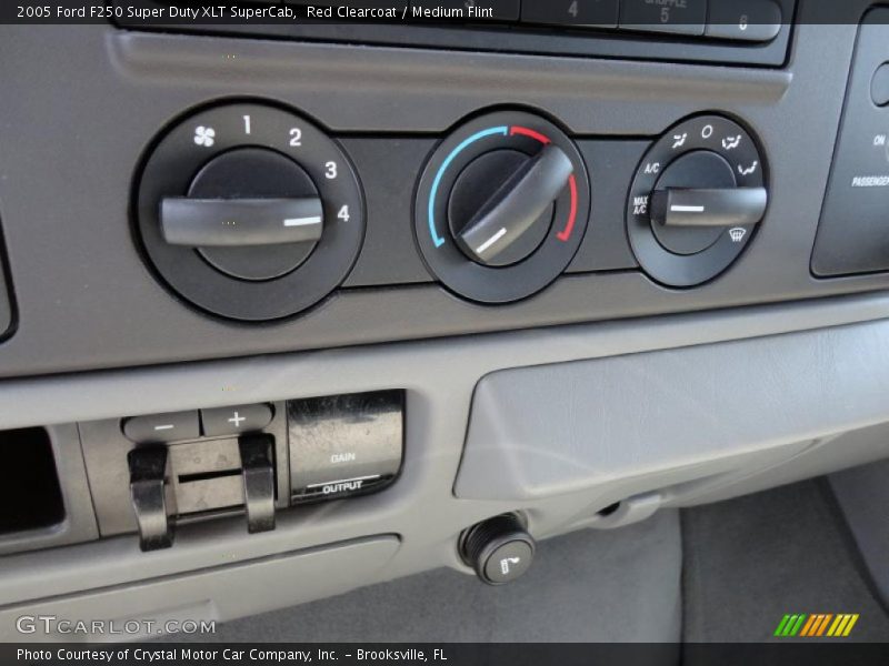 Red Clearcoat / Medium Flint 2005 Ford F250 Super Duty XLT SuperCab