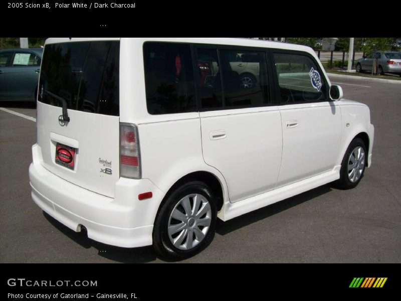 Polar White / Dark Charcoal 2005 Scion xB