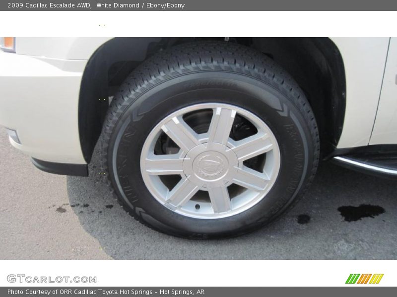 White Diamond / Ebony/Ebony 2009 Cadillac Escalade AWD