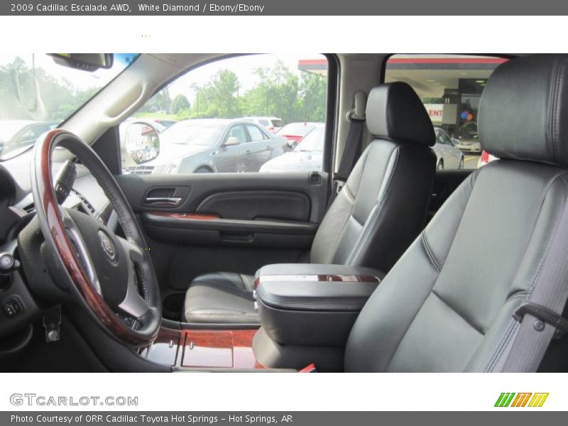 White Diamond / Ebony/Ebony 2009 Cadillac Escalade AWD