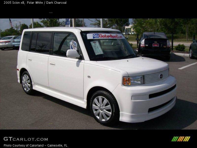 Polar White / Dark Charcoal 2005 Scion xB