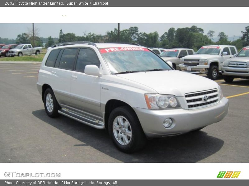 Front 3/4 View of 2003 Highlander Limited