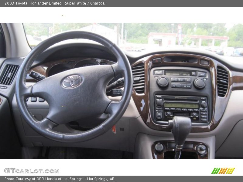 Dashboard of 2003 Highlander Limited